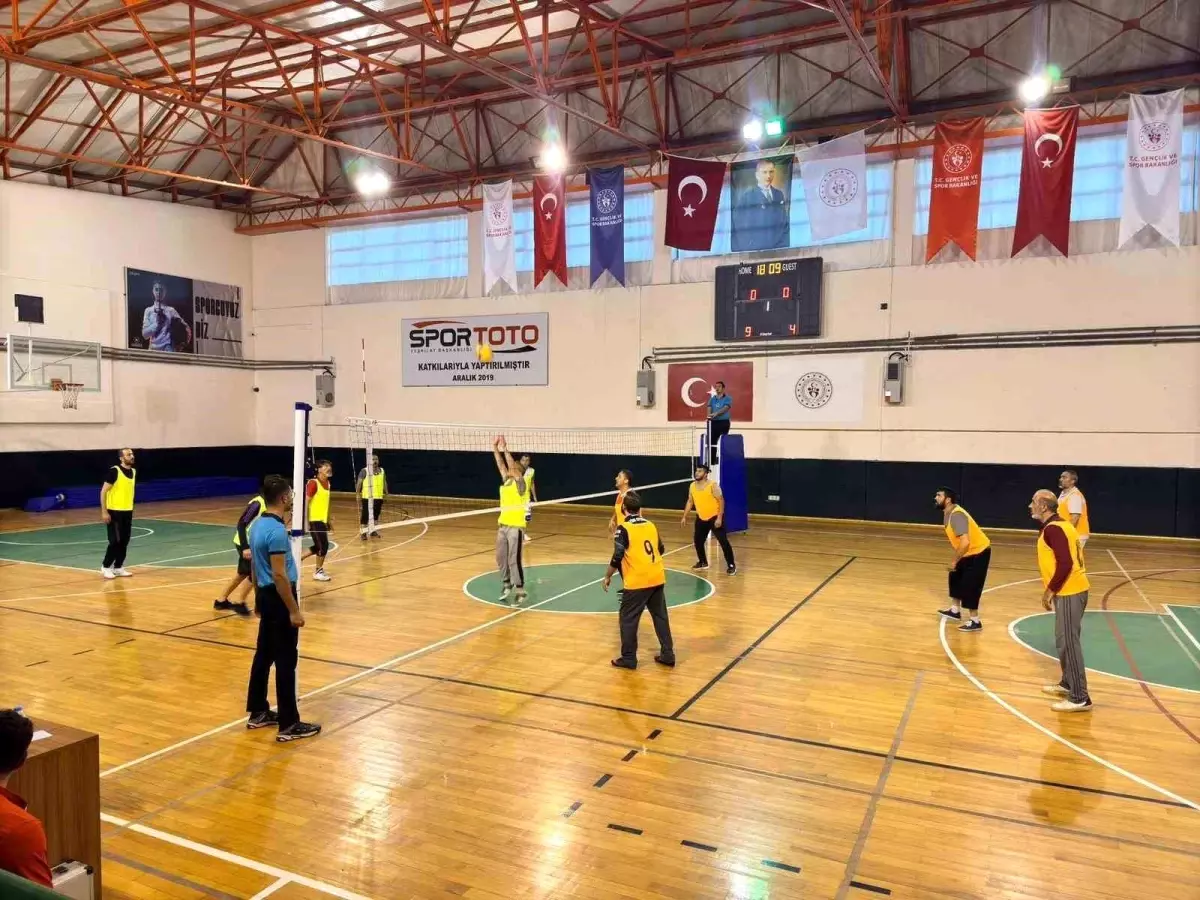 Denizli’de Cumhuriyet Voleybol Haftası Başladı