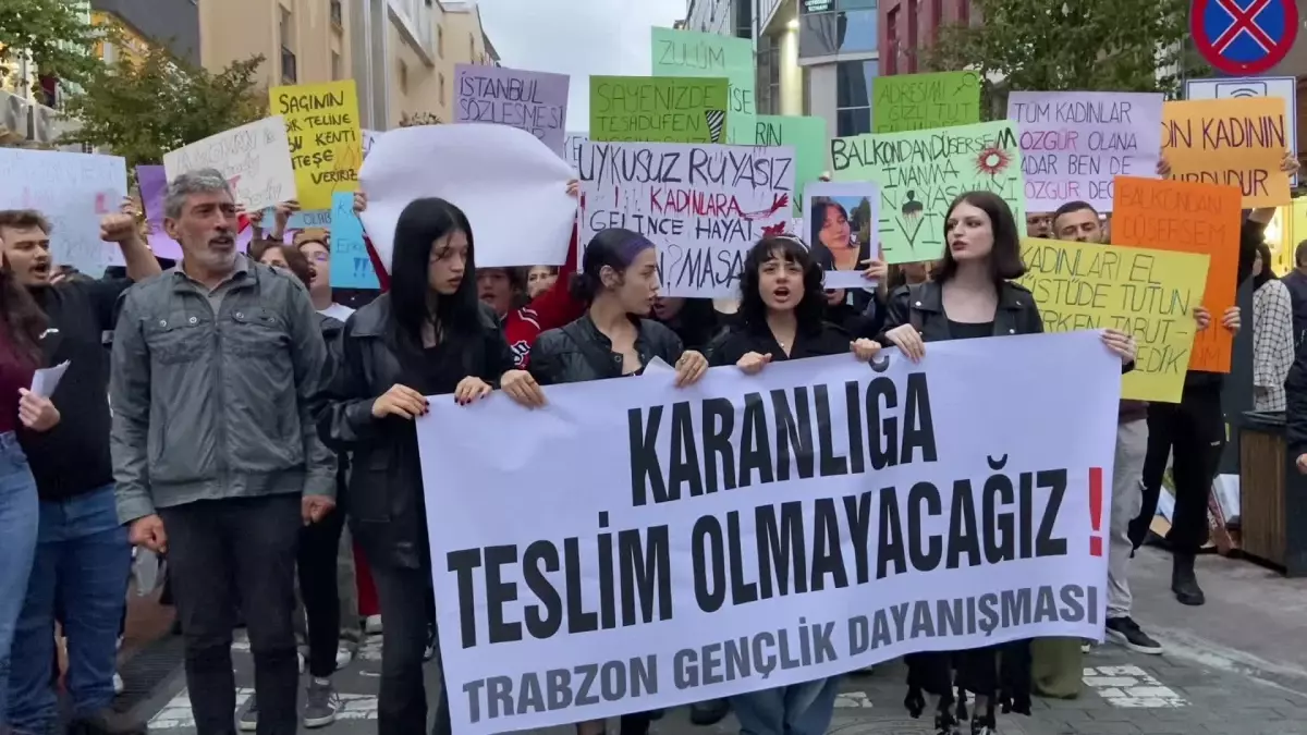 Kadın Cinayetlerine Protesto Yürüyüşü